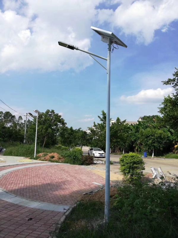 太陽(yáng)能路燈廠(chǎng)家哪家好